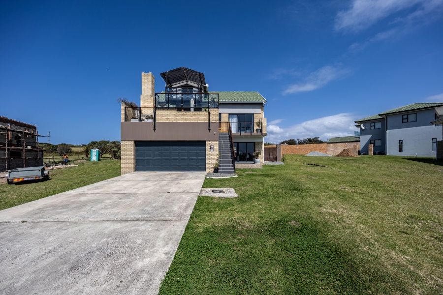 4 Bedroom Property for Sale in Four Seasons Eastern Cape